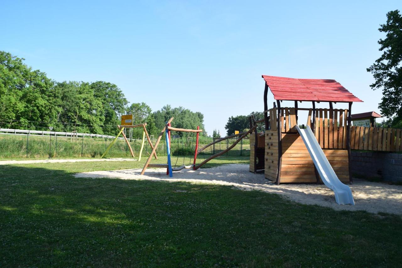 Land-Gut-Hotel Seeblick Klietz Zewnętrze zdjęcie