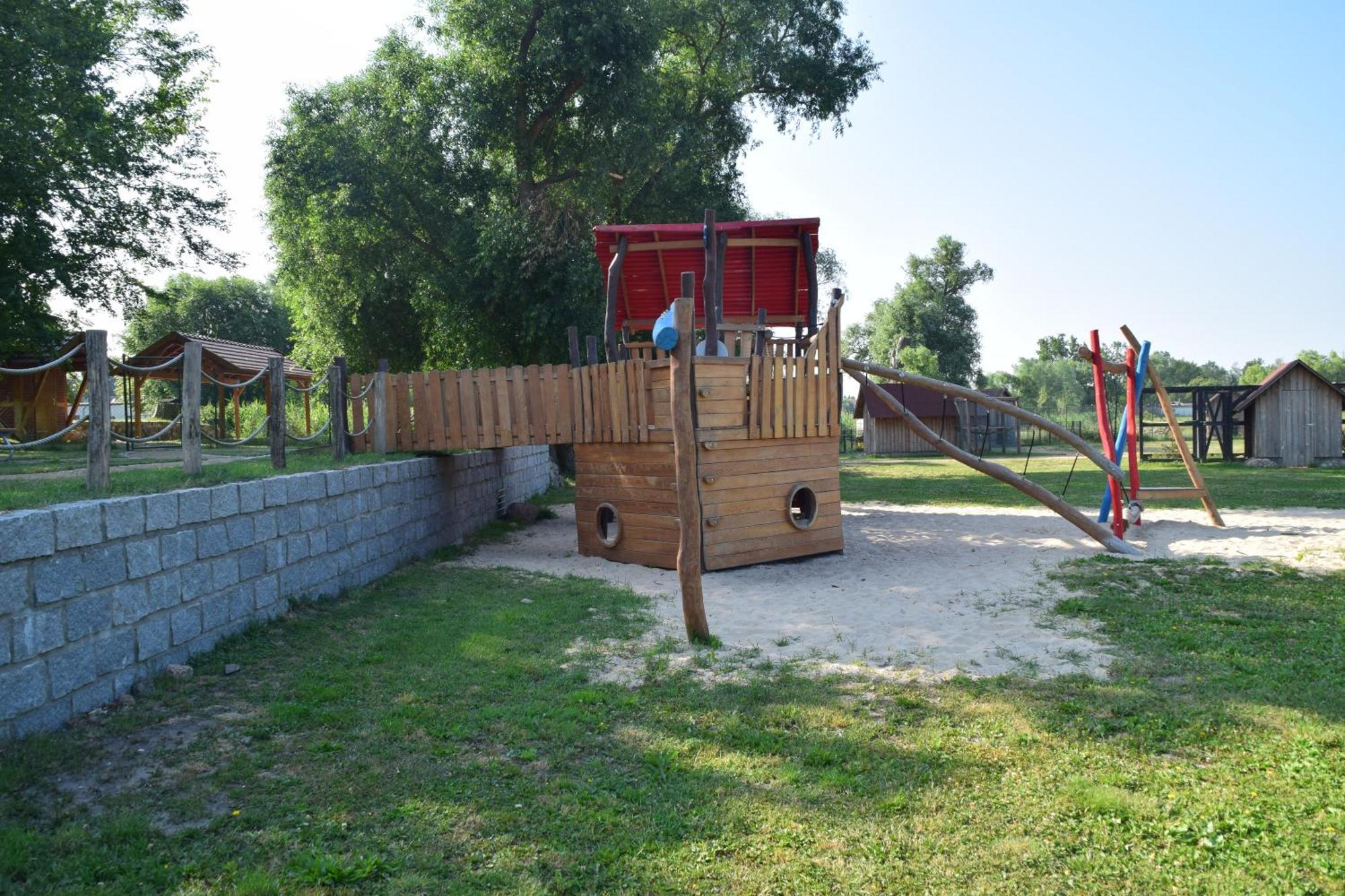 Land-Gut-Hotel Seeblick Klietz Zewnętrze zdjęcie